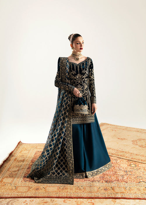 Kanwal Malik Nazmi valvet