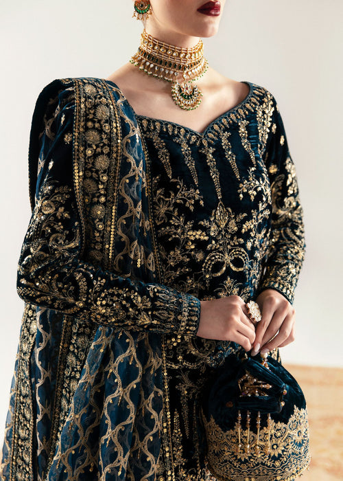 Kanwal Malik Nazmi valvet