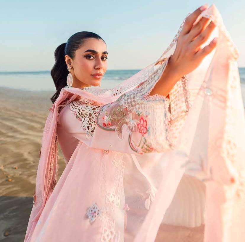 QALAMKAR LAWN UNSTITCHED EMB 3PC